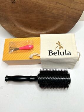 NEW Belula Boars Hair Bristle Round Brush Open Box